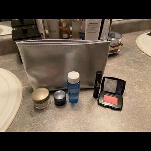 Lancôme beauty bag